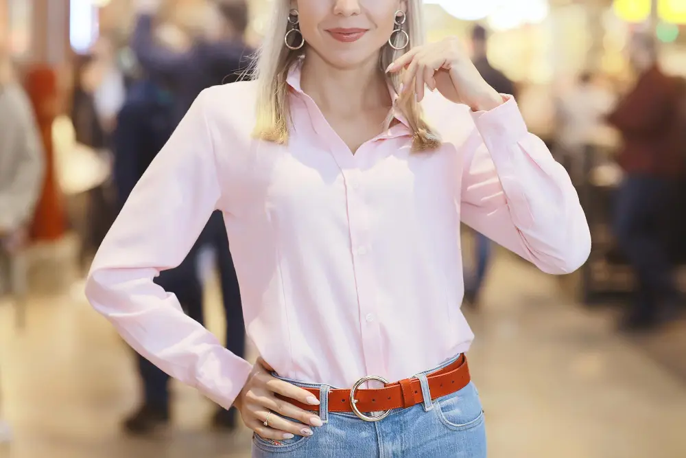 5 Ways to Belt a Shirt Dress Why the Right Cinch Changes the Entire Outfit